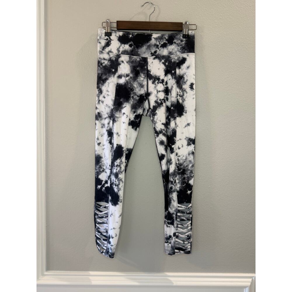 Betsey Johnson Performance Tie-Dye High Rise Leggings Sz S Black White Cutout